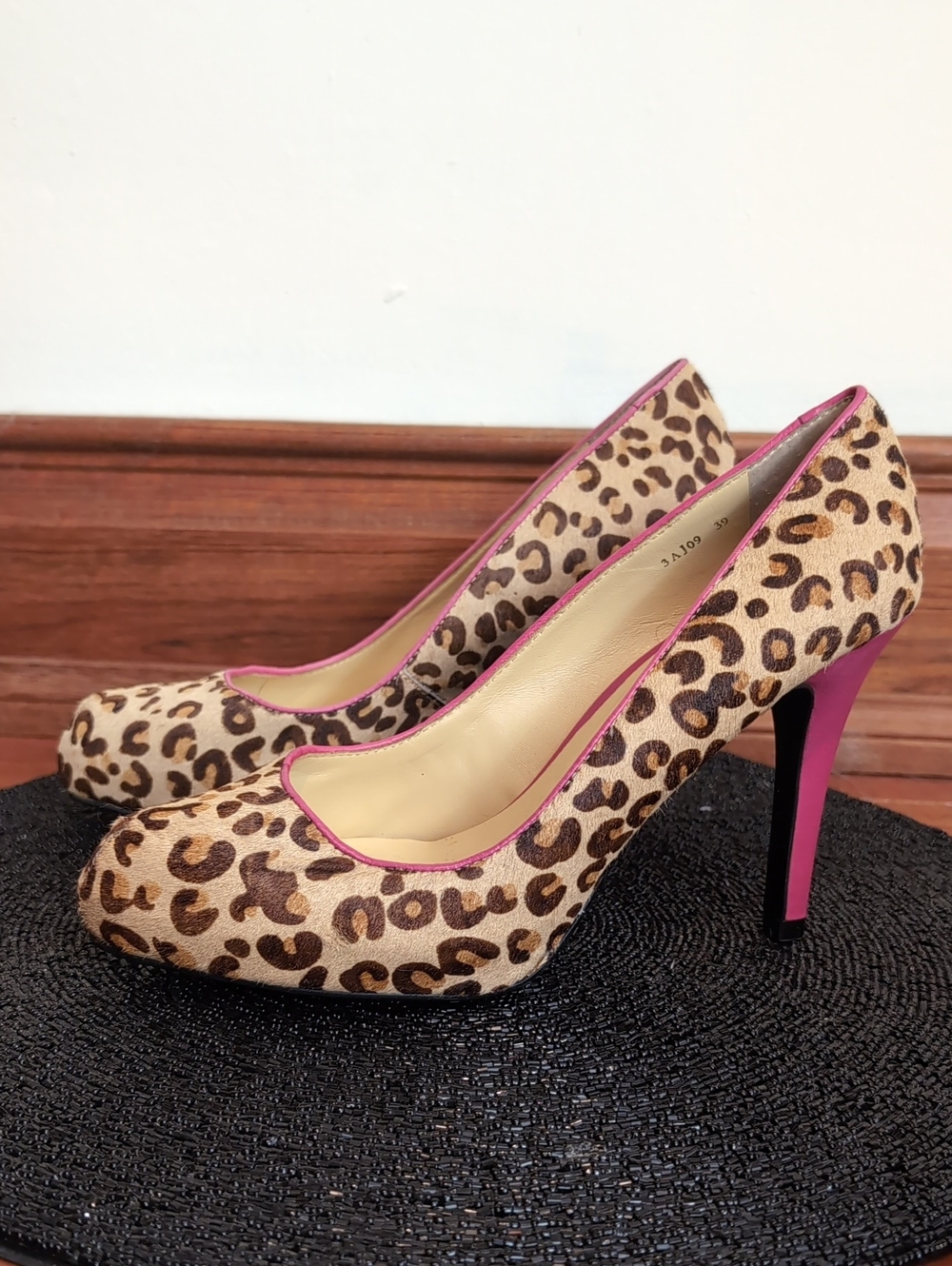 BELLE Leopard - Cheetah Print Pony Hair Pumps Pink Trim Heel Size 6.5